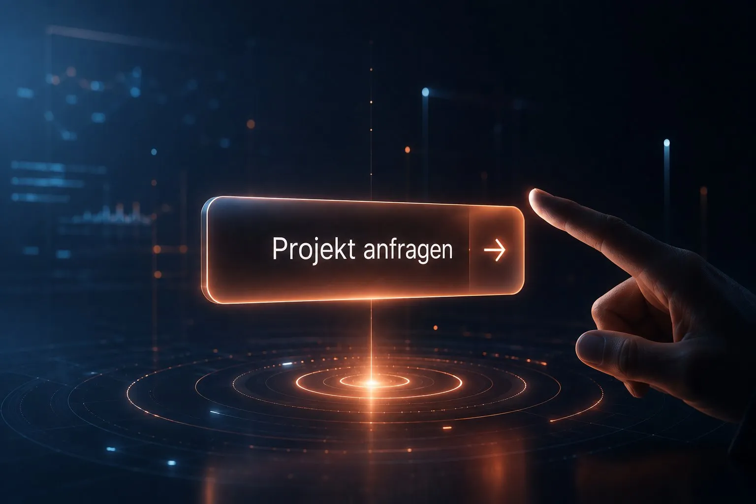 Leuchtende Schaltfläche mit der Aufschrift „Projekt anfragen" und einem Pfeil auf dunklem Grund, die ein Zeigefinger berührt.